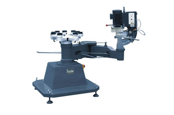 زجاج الشكل المقلم